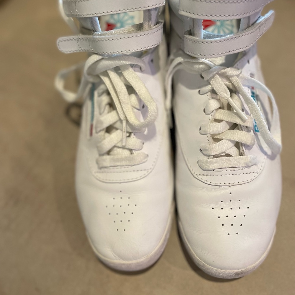 Reebok Lifestyle White Sneakers Freestyle Hi High Top stranger things - Picture 8 of 9